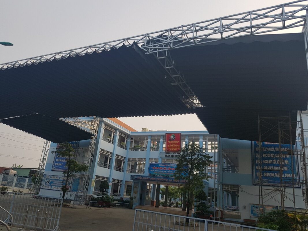 mai-hien-di-dong-truong-hoc