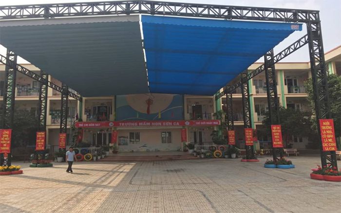 thi-cong-mai-hien-di-dong